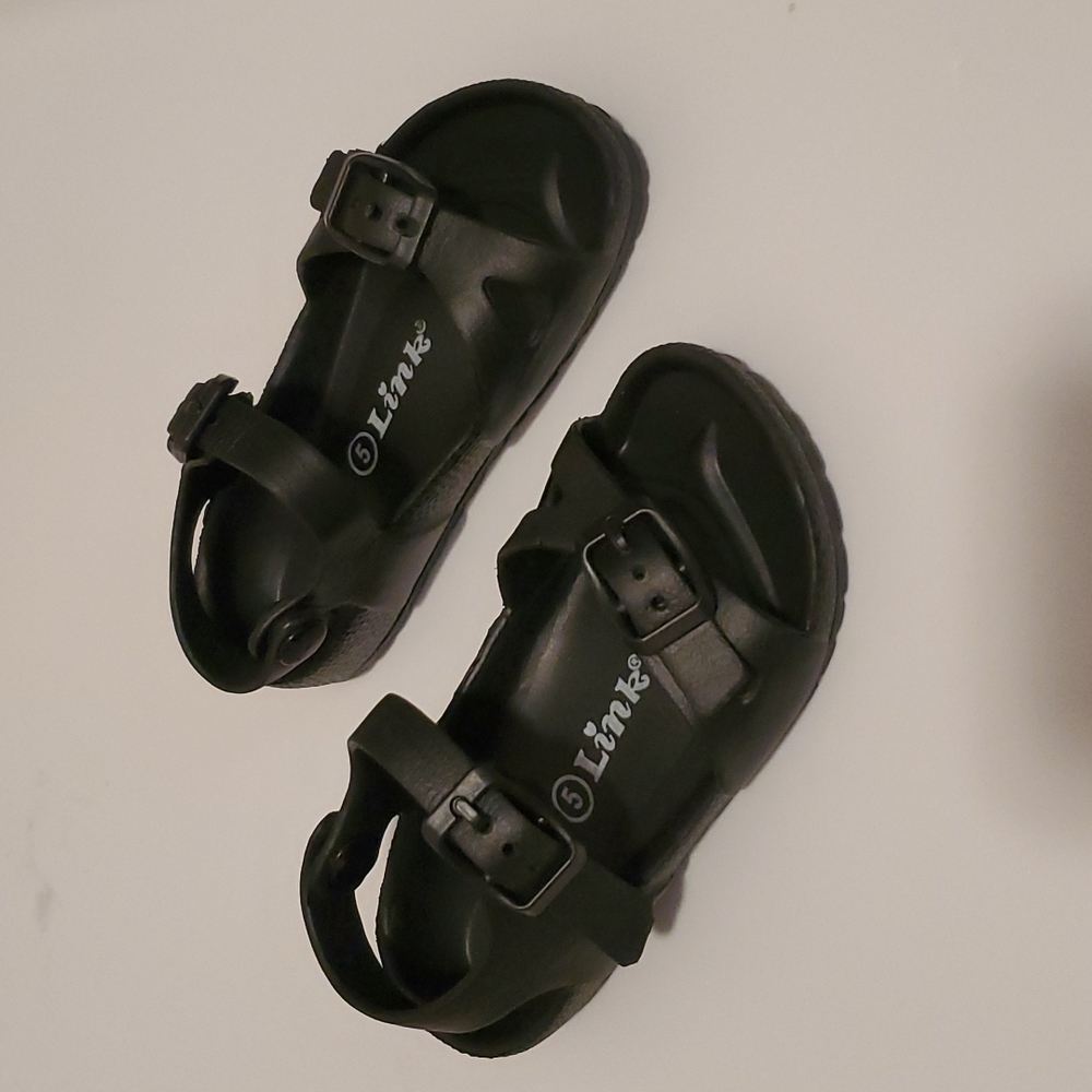 Girls Buckle Sandals